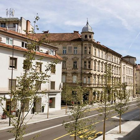 Apartment Optim Ljubljana Kültér fotó