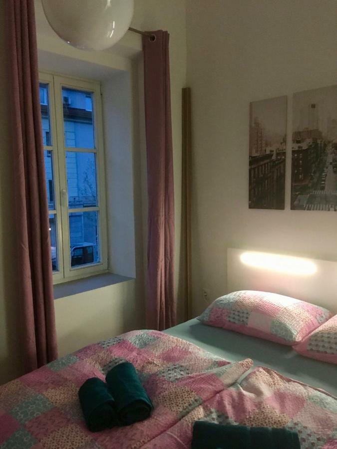 Apartment Optim Ljubljana Kültér fotó