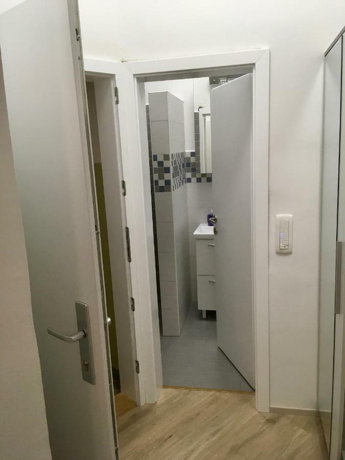 Apartment Optim Ljubljana Kültér fotó